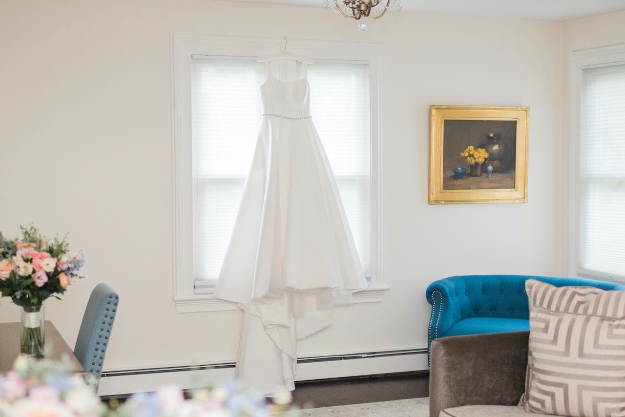 Large bridal suite with ensuite bath